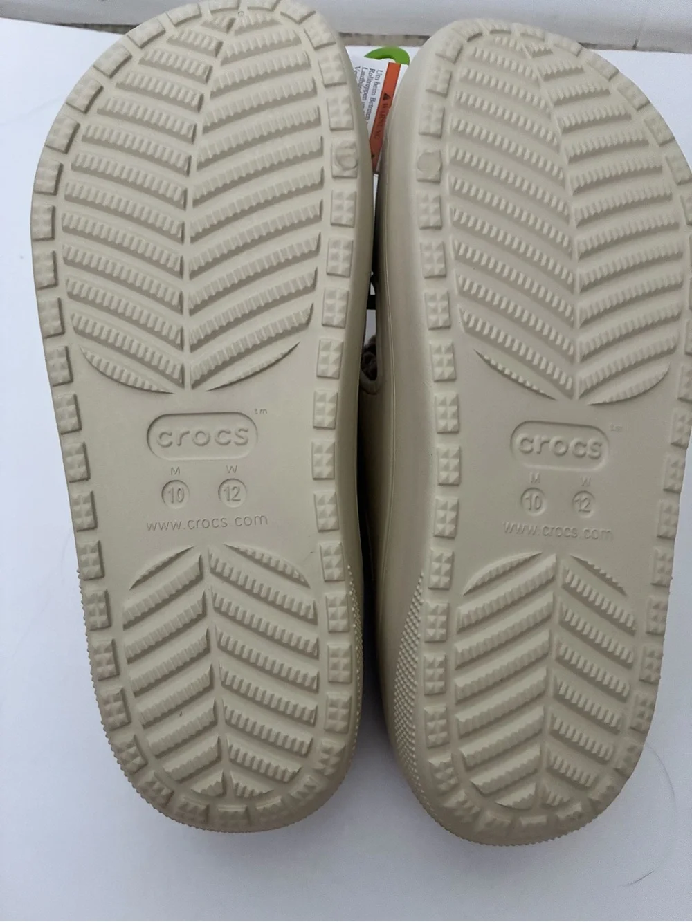 Crocs Classic Cozzzy Sandals - Cream - M10 W12
